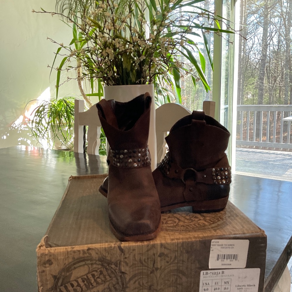 Ankle boot